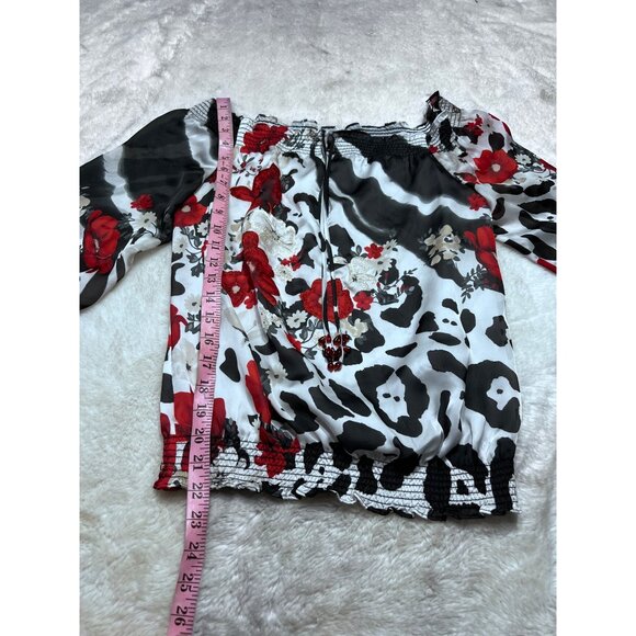 White House Black Market Floral & Animal Print Off-Shoulder Top women size small - Picture 4 of 6